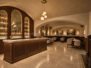 Pronájem restaurace, Praha - Vinohrady, Anny Letenské, 593 m2