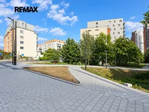 Prodej bytu 1+kk, Praha - Strašnice, Názovská, 35 m2