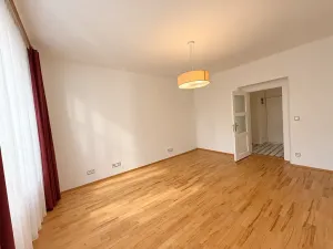 Pronájem bytu 2+kk, Praha - Žižkov, Křišťanova, 58 m2