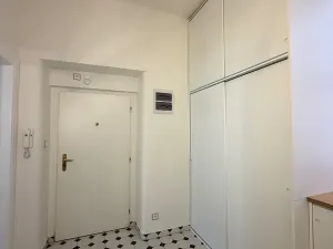 Pronájem bytu 2+kk, Praha - Žižkov, Křišťanova, 58 m2
