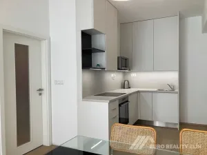 Pronájem bytu 2+kk, Zlín, Ševcovská, 61 m2