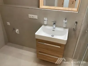 Pronájem bytu 2+kk, Zlín, Ševcovská, 61 m2