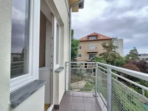 Pronájem bytu 2+1, Praha - Smíchov, Podbělohorská, 42 m2