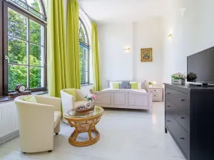 Prodej obchodního prostoru, Český Krumlov, Chvalšinská, 522 m2