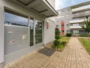 Prodej bytu 1+kk, Praha - Háje, Jurkovičova, 35 m2