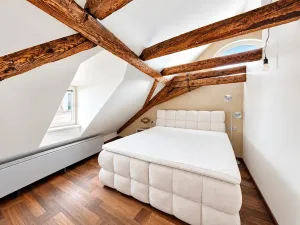Prodej apartmánu, Praha - Malá Strana, Malostranské náměstí, 117 m2