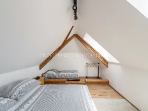 Prodej apartmánu, Hluboká nad Vltavou, 174 m2