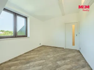 Prodej rodinného domu, Hradečno, 198 m2