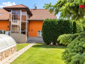Pronájem bytu 3+kk, Jinočany, Náměstí 5. května, 99 m2