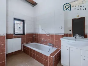 Prodej rodinného domu, Liběšice - Dobříčany, 200 m2