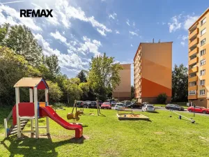 Prodej bytu 4+1, Karlovy Vary, Modenská, 77 m2
