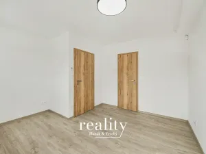 Pronájem bytu 2+kk, Jihlava, Na Nivách, 58 m2