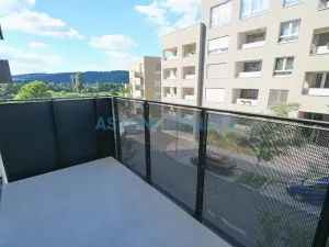 Pronájem bytu 1+kk, Praha - Modřany, Kolmanova, 37 m2