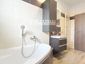 Prodej bytu 2+kk, Rosice, Slunečná, 66 m2