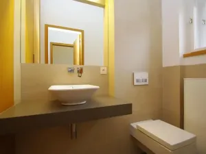 Pronájem bytu 3+1, Praha - Bubeneč, dr. Zikmunda Wintra, 119 m2