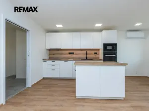 Prodej bytu 3+kk, Praha - Žižkov, Květinková, 70 m2