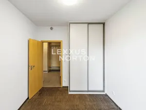 Pronájem bytu 2+kk, Praha - Uhříněves, V bytovkách, 54 m2