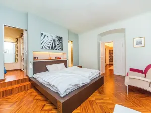 Prodej bytu 2+kk, Praha - Malá Strana, Nosticova, 67 m2