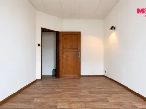 Pronájem kanceláře, Klášterec nad Ohří, Chomutovská, 9 m2