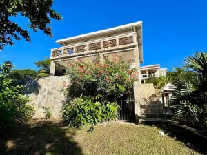 Prodej rodinného domu, Coxen Hole, Roatán, Honduras, 245 m2