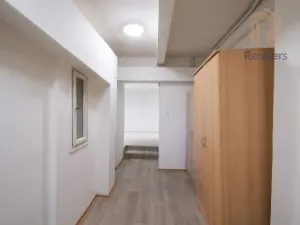 Prodej bytu 2+1, Praha - Podolí, Sinkulova, 57 m2
