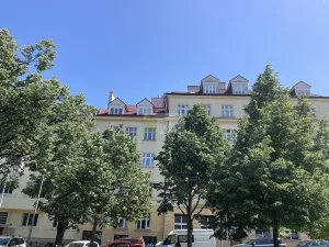 Prodej bytu 4+1, Praha - Dejvice, Evropská, 142 m2