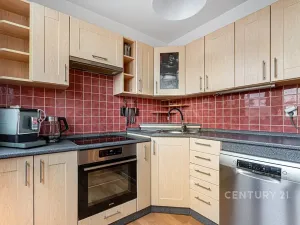 Prodej bytu 2+1, Benešov, Dukelská, 62 m2