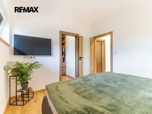 Prodej rodinného domu, Černuc, 180 m2