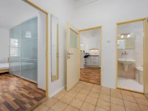 Pronájem bytu 2+kk, Praha - Bubeneč, Rooseveltova, 58 m2
