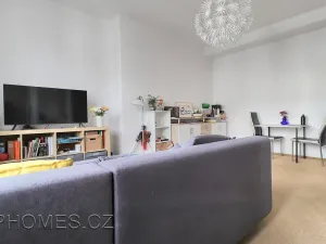 Pronájem bytu 2+kk, Praha, Sokolovská, 49 m2