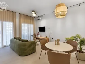 Prodej bytu 2+kk, Torrevieja, Alicante, Španělsko, 55 m2