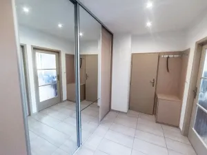 Pronájem bytu 2+kk, Praha - Smíchov, Vltavská, 63 m2