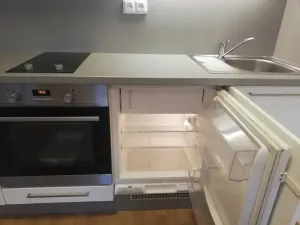 Pronájem bytu 1+kk, Praha - Vršovice, Karpatská, 32 m2