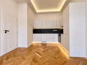 Prodej bytu 2+kk, Praha - Holešovice, Dělnická, 44 m2