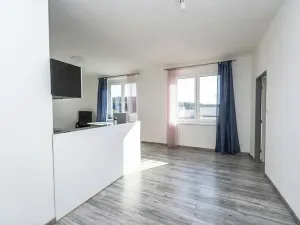 Prodej bytu 2+kk, Rakovník, Šamotka, 44 m2