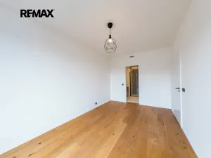 Pronájem bytu 2+kk, Praha - Smíchov, Grafická, 66 m2