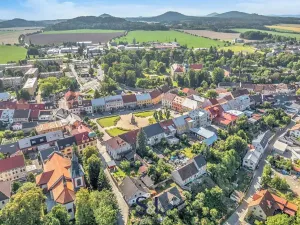 Prodej rodinného domu, Doksy, náměstí Republiky, 470 m2