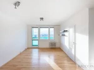 Pronájem bytu 1+1, Praha - Háje, Kosmická, 48 m2