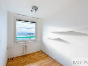 Pronájem bytu 1+1, Praha - Háje, Kosmická, 48 m2