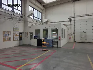 Pronájem výrobních prostor, Roudnice nad Labem, Pracnerova, 2250 m2