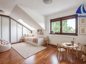 Prodej rodinného domu, Praha, Na Radosti, 198 m2