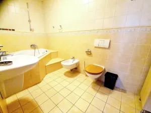 Pronájem bytu 2+kk, Praha - Nové Město, Ve Smečkách, 72 m2