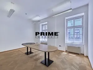 Pronájem kanceláře, Praha - Nové Město, Soukenická, 212 m2