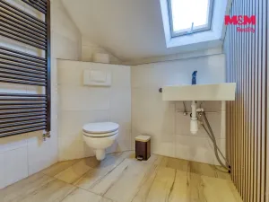 Prodej rodinného domu, Mokrouše, 176 m2