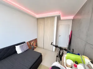 Prodej bytu 3+1, Hradec Králové, Urxova, 66 m2