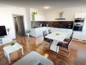 Prodej bytu 3+kk, Praha - Uhříněves, Jindřicha Bubeníčka, 79 m2