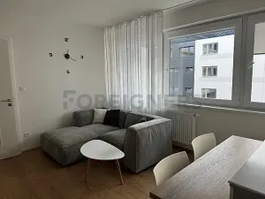 Pronájem bytu 2+kk, Pardubice, Smilova, 60 m2