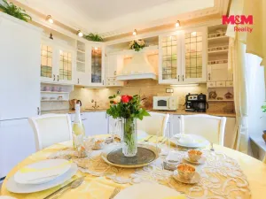 Prodej bytu 3+kk, Karlovy Vary, Zeyerova, 78 m2
