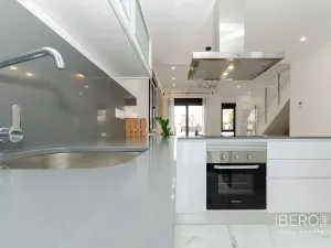Prodej vily, Torrevieja, Španělsko, 95 m2
