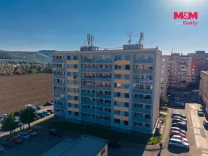 Prodej bytu 2+kk, Králův Dvůr, Nad Stadionem, 43 m2